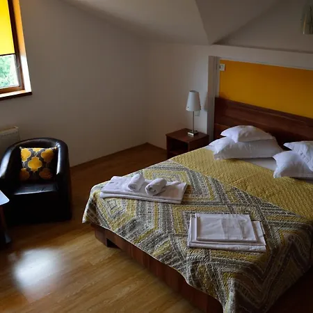 Helen Homestay *